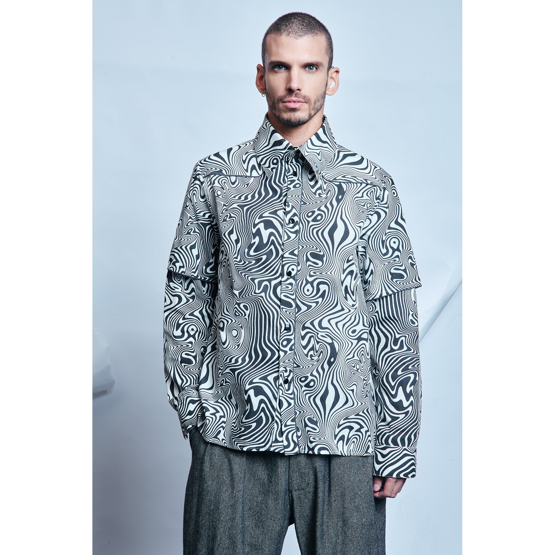 Baumwollhemd mit doppelten Ärmeln