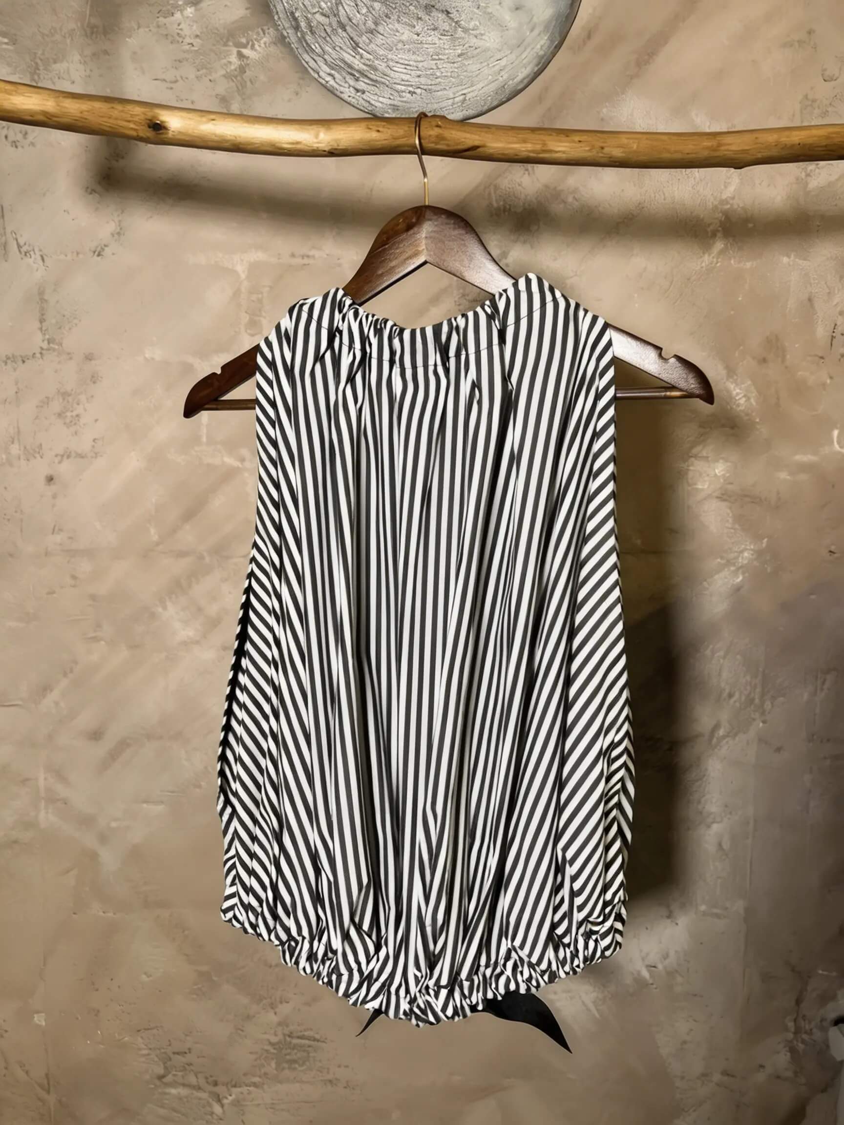 Gestreiftes Bubble Top mit Schleife