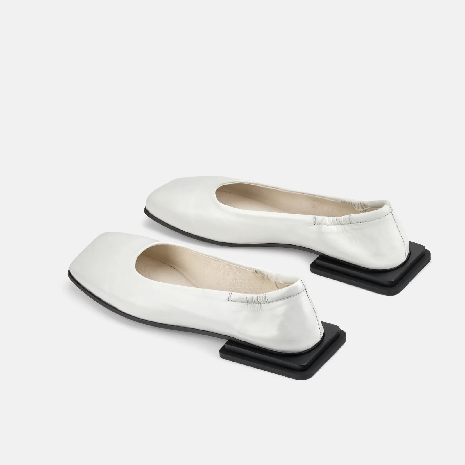 Rhea Weiß + Schwarz