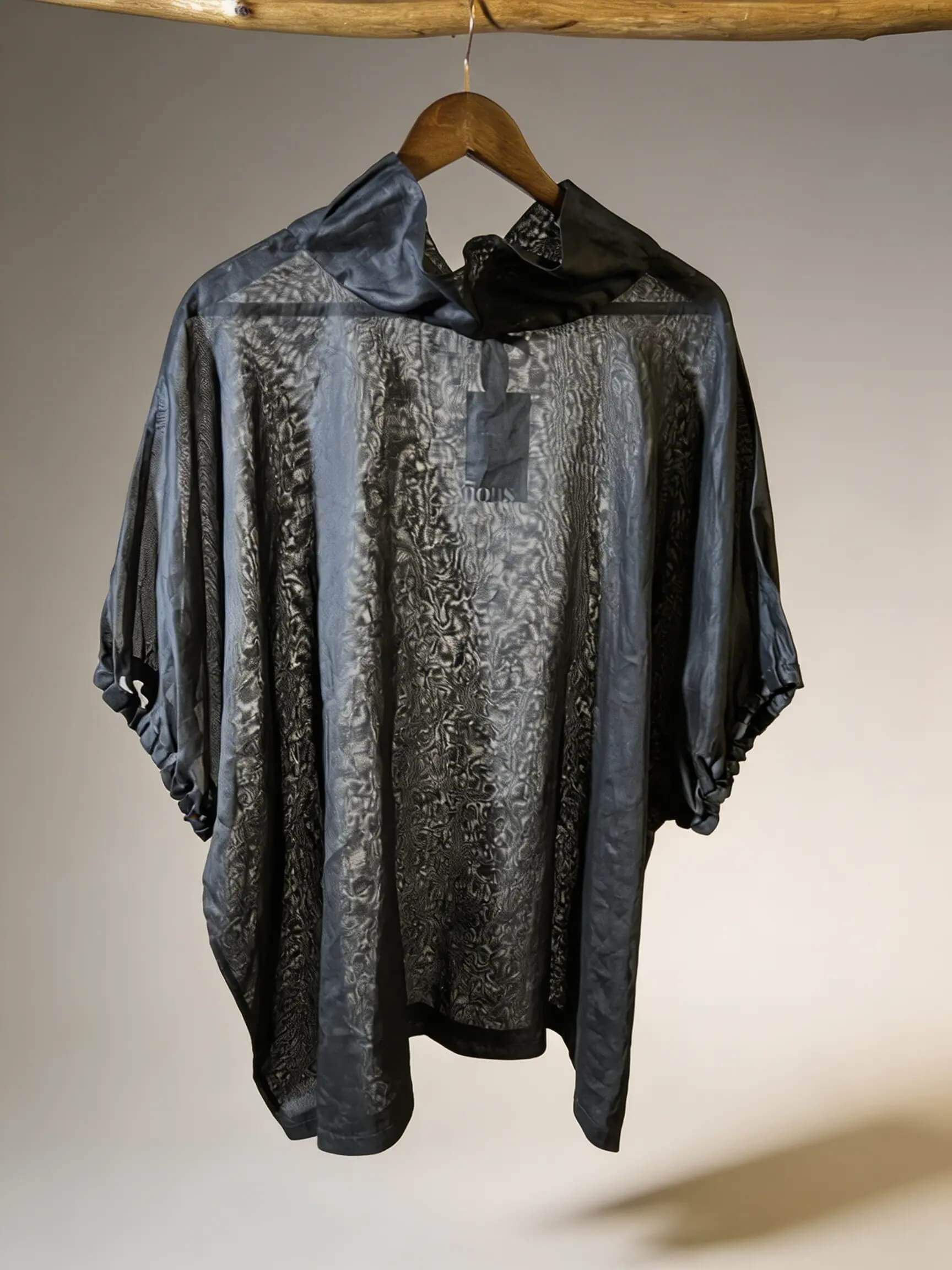 Schwarzes Transparentes Top