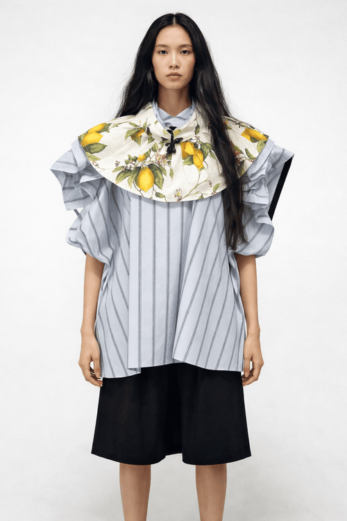 Babyblaues ärmelloses Top