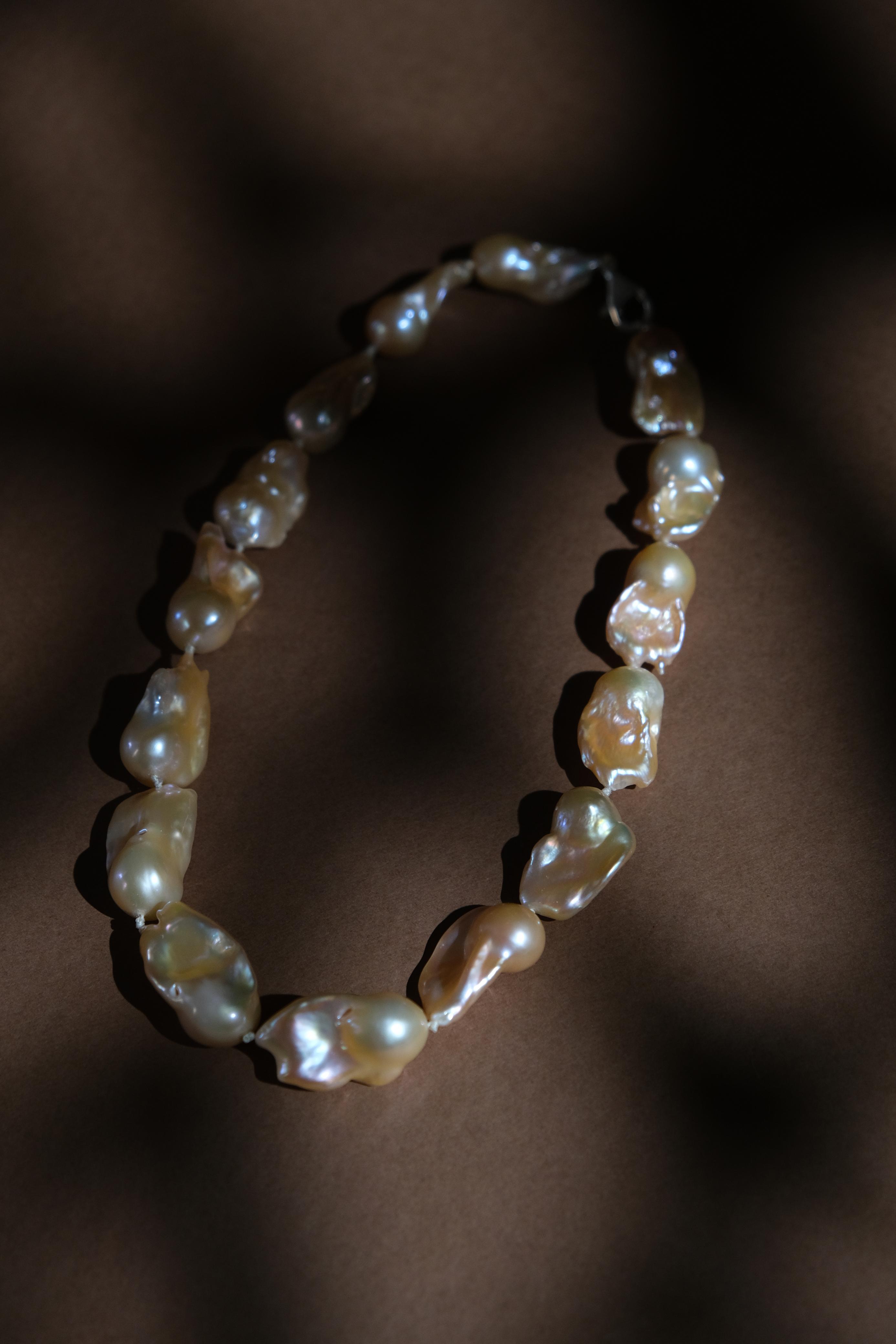 Nuclear Baroque Perle