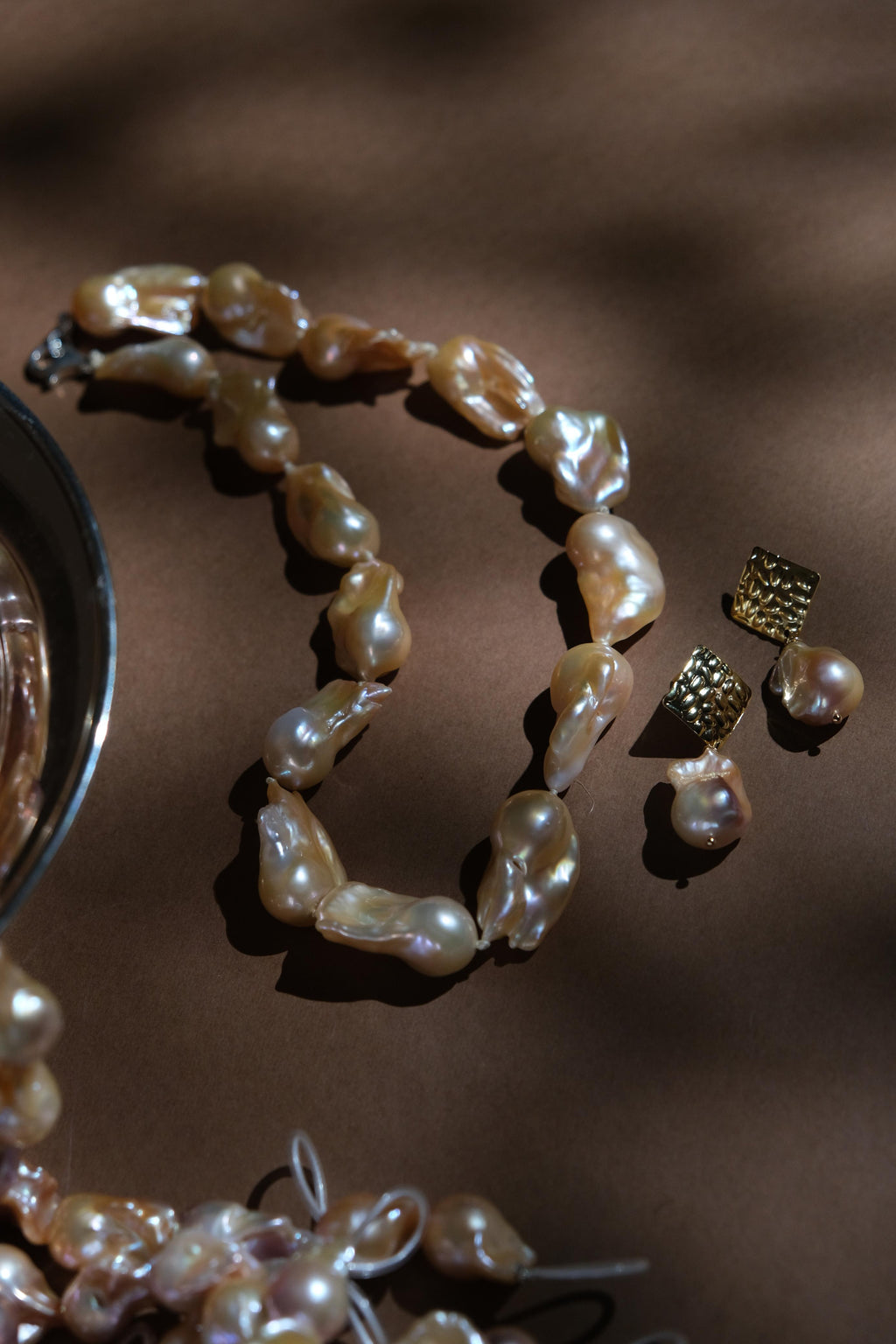 Nuclear Baroque Perle