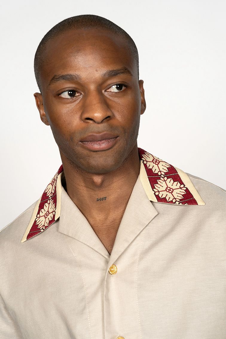 Das André Hemd / Rotes Quadrat