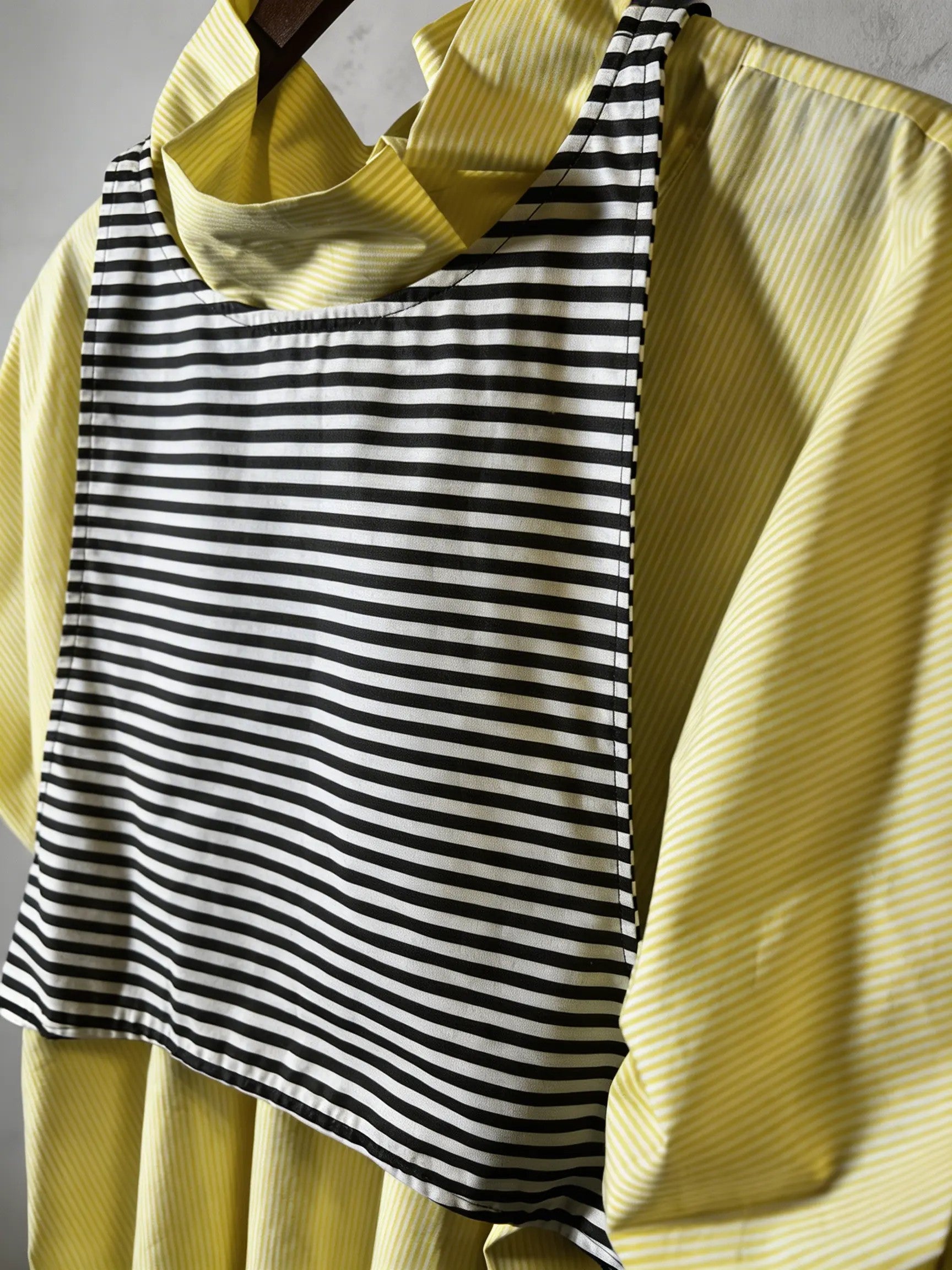 Gelbes Kurzärmliges