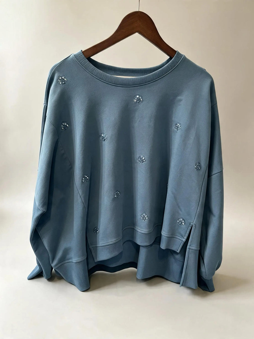 Sumayra Merchant Handgesticktes Baumwolle Sweatshirt | NOUS Studio