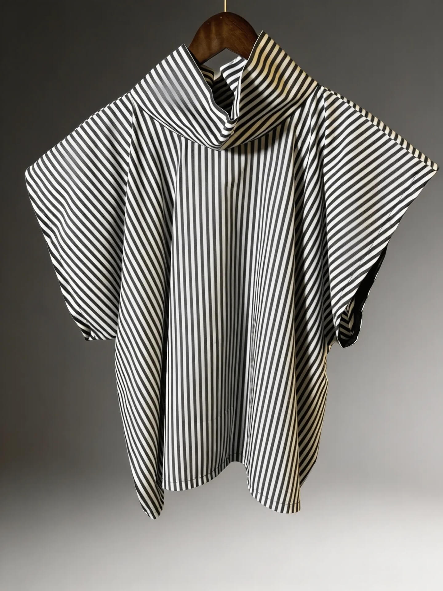 Gestreiftes Rollkragen Top